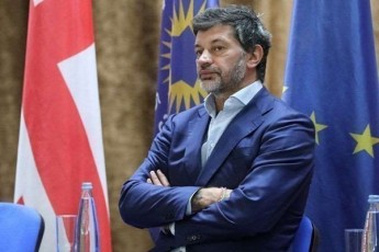 kaxa-kalaZe-prezidentis-mxridan-patriarqze-Tavdasxma-gamaognebelia