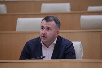 irakli-SatakiSvili-rusTavSi-arsebuli-nacgaxariebis-erToba-aris-kargi-magaliTi-imisa-Tu-ra-ziani-SeiZleba-moutanos-qarTul-sazogadoebas-maTma-xelisuflebaSi-mosvlam