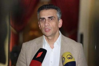 giorgi-kaxiani-sinamdvileSi-nika-gvaramia-iqneba-Tu-nika-melia-xoStaria-girCi-jafariZe-Tu-sxvebi-eseni-arian-nacionaluri-moZraobis-warmomadgenlebi---maTi-mizania-sazogadoebis-SecdomaSi-Seyvana