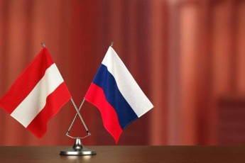avstriam-ori-rusi-diplomati-qveynidan-gaaZeva