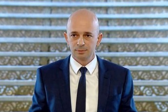 giorgi-miqautaZe-vetingze-amis-mizania-sasamarTlos-xelisuflebis-damorCileba-garkveuli-politikuri-jgufebis-arasamTavrobo-da-saerTaSoriso-organizaciebis-gavlenebis-gazrda
