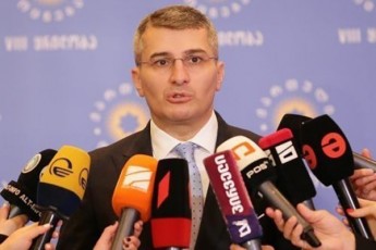 mamuka-mdinaraZe-nacionaluri-moZraobis-gamogonil-sigiJeebs-aRaravin-ujerebs