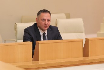 vaxtang-gomelauri-2023-wels-operatiuli-sagamoZiebo-da-saubno-mimarTulebebi-srulad-gaimijna-erTmaneTisgan-da-gamomZieblis-funqcia-movaleobebad-ganisazRvra-mxolod-sisxlis-samarTlis-saqmis-gamoZieba