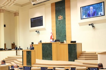 vaxtang-gomelauri-2006-wlis-Semdeg-pirvelad-kompensaciis-mimRebi-yvela-pirisTvis-izrdeba-pensiis-maqsimaluri-zRvari-da-dRes-arsebuli-560-lariani-limitis-nacvlad-iqneba-1000-lari