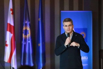 mamuka-mdinaraZe-Tu-salome-zurabiSvils-meti-reitingi-eqneba-rom-gazomavs-rozneri-ar-gaaTavisuflebs-saakaSvils-Tu-saakaSvils-meti-reitingi-eqneba-maSin-Seiwyalebs