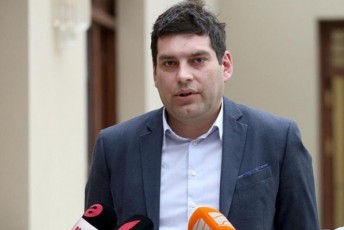 umravlesoba-eTanxmeba-kvotirebaze-girCis-iniciativas-da-elodeba-rom-cesko-s-Tavmjdomaris-arCevis-sakiTxs-girCi-piradi-politikuri-Temebis-aqtualizaciisTvis-ar-gamoiyenebs