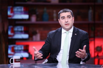 Salva-papuaSvili-dRes-Cven-vxedavdiT-jgufebs-romlebic-cdiloben-yviriliT-CaaxSon-saRi-azri-es-zustad-is-organizaciebi-arian-vinc-am-fondebidan-finansdebian-da-uars-amboben-sakuTari-finansebis-gasajaroebaze