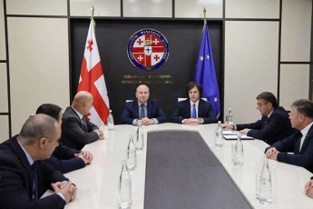 premier-ministrma-dazvervis-samsaxuris-TanamSromlebs-axali-ufrosi-irakli-beraia-warudgina