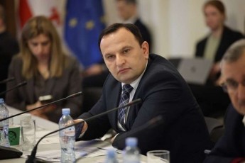 paata-manjgalaZe-kanonproeqtSi-Tu-Caweren-rom-evrokavSirsa-da-strategiul-partniorebze-ar-vrceldeba-maSin-SeiZleba-ganxilva-sxva-SemTxvevaSi-es-mtris-ver-cnobis-moyvris-gmobis-kanonproeqtia