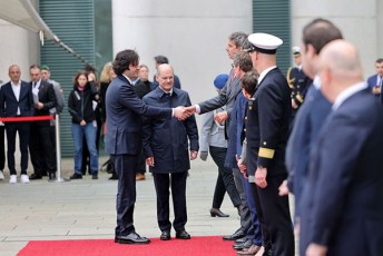 premier-saqarTvelo-germaniisTvis-Zalian-mniSvnelovani-da-sando-partnioria-geopolitikurad-rTul-regionSi-da-gansakuTrebul-rols-asrulebs-mSvidobisa-da-stabilurobis-damyarebis-procesSi