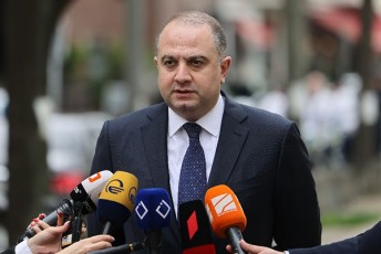 irakli-Ciqovani-mzad-varT-visaubroT-detalurad-gaxsnilad-gvaqvs-mzaoba-konsultaciebisTvis-raTa-yvelas-davanaxoT-es-aris-gamWvirvalobis-kanoni-yvela-subieqtisa-romelic-monawileobs-sazogadoebrivi-azris-formirebaSi