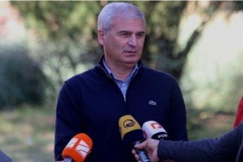 irakli-qadagiSvili-molodini-rom-salome-zurabiSvili-Seiwyalebda-lazare-grigoriadiss-didi-iyo---es-adamiani-aris-konkretuli-politikuri-dRis-wesrigis-gamtarebeli