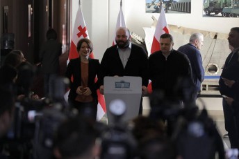 movuwodebT-yvela-deputats-personalurad-mters-daarqviT-mteri-da-moyvares-moyvare-aravin-gapatiebT-qveynisTvis-momavlis-warTmevas-da-pasuxismgeblobebi-iqneba-personalizebuli