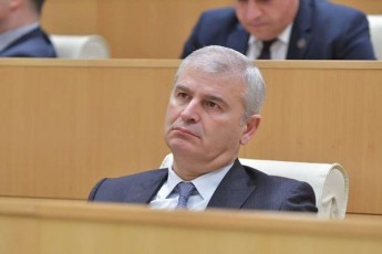 irakli-qadagiSvili-radikalur-opoziciaze-TviT-lustracias-xom-ar-moaxdenen---gamWvirvalobis-kanonproeqtis-meore-mosmeniT-muxlobriv-ganxilvebSi-monawileobis-miReba-kategoriulad-ar-undaT