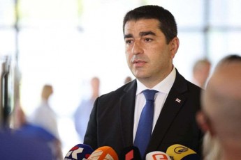 Salva-papuaSvili-cnobilia-rom-ramdenime-enjeo-pirdapir-muSaobs-qarTveli-xalxis-winaaRmdeg-es-xalxi-iyo-romelic-ambobda-rom-CvenTvis-kandidatis-statusi-ar-unda-moecaT-es-xalxi-axla-iTxovs-saqarTvelosTvis-sanqciebs