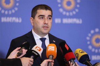 Salva-papuaSvili-29-aprils-yvelas-viwvevT-rom-movides-rusTavelze-da-daafiqsiros-Tavisi-pozicia-eri-unda-gamovides-dadges-da-Tqvas-rom-saqarTveloSi-xelisuflebis-wyaro-aris-xalxi-da-es-xalxi-unda-dainaxos-yvelam
