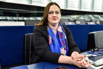 evroparlamentari-katarina-roT-nevedalova-gamWvirvalobis-kanonze-evrokavSiri-ar-aris-marTali-rodesac-aseT-kanonproeqts-akritikebs-radgan-Cven-Tavad-vgegmavT-msgavs-iniciativas