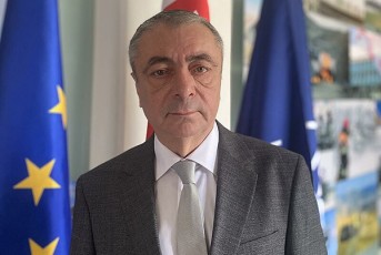 Tengiz-SarmanaSvili-mixail-roTis-gancxadebaze-mTavari-mesijia-rom-eklesia-xelisuflebis-mokavSirea-da-progresis-winaaRmdegi-adre-xmamaRla-mainc-ar-amJRavnebdnen-samiznes-axla-pirdapir-saubroben
