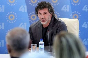 kaxa-kalaZe-aranairi-mniSvneloba-ar-aqvs-sad-iqneba-salome-zurabiSvili-romel-politikur-partiasTan-iqneba-qarTuli-ocneba-aris-xelisufleba-visac-aqvs-udidesi-Sansi-konstituciuri-umravlesobiT-movides