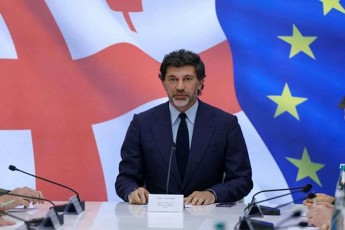 kaxa-kalaZe-bolo-wlebis-ganmavlobaSi-arasamTavrobo-organizaciebis-mxridan-pirdapir-aris-mcdeloba-qveyanaSi-revoluciis-mowyobisa-da-es-arasamTavrobo-organizaciebi-yvelam-kargad-viciT-saidan-finansdebian