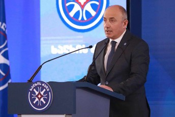 guram-maWaraSvili-aSS-s-senatis-sagareo-urTierTobaTa-komitetis-gancxadebaze-rusebi-gvebrZvian-iaraRiT-da-tankebiT-amerikidan-brZolas-sanqciebiT-gviwyeben