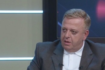 levan-nikoleiSvili-irakli-kobaxiZis-gancxadebaze-sworedac-mSvidoba-gvWirdeba-omis-nacvlad-ganviTareba-meti-ganaTleba---radikalur-opozicias-bevri-fuli-sWirdeba-qveynis-asarevad-qveynis-omSi-CasaTrevad