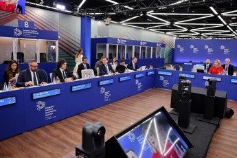 premier-ministrma-irakli-kobaxiZem-budapeStSi-monawileoba-miiRo-panelur-diskusiaSi-ekonomikuri-usafrTxoeba-da-dakavSirebadoba