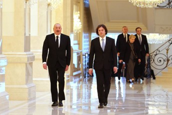 premier-ministr-irakli-kobaxiZis-viziti-azerbaijanis-respublikaSi-dasrulda