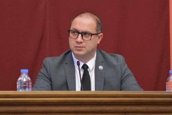 givi-miqanaZe-garkveuli-uflebebis-SezRudvasTan-dakavSirebiT-Tuki-es-miRebuli-iqneba-elementarulad-evropis-sabWos-saparlamento-asamblea-sakuTar-Tavs-daazianebs-da-ara-qarTul-delegacias