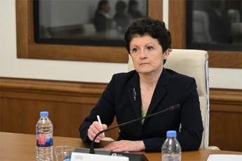 Tea-wulukiani-saakaSvilo-ledi-afrasiZe-aris-Seni-ganaCenic-da-sasjelic-radgan-es-bavSvebi-gadarCnen-da-agrZeleben-qveynisTvis-sicocxles