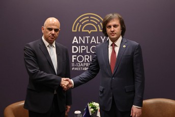 premier-ministri-irakli-kobaxiZe-evropis-sabWos-generalur-mdivan-alen-berses-Sexvda