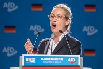 alternativa-germaniisTvis-lideri-elis-vaideli-misi-partiis-eqstremistul-jgufad-gamocxadebas-demokratiaze-dartymas-uwodebs