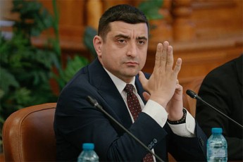 rumineTSi-saprezidento-arCevnebis-pirveli-turis-gamarjvebuli-acxadebs-rom-briuselis-biurokratia-memarjvene-Zalebis-xelisuflebaSi-mosvlas-ewinaaRmdegeba-da-ecdeba-meore-turisTvis-qveynis-Sida-politikur-viTarebaze-gavlena-moaxdinos