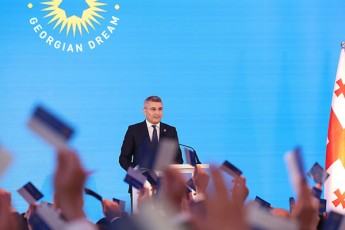 mamuka-mdinaraZe-qarTulma-ocnebam-qarTvel-xalxTan-erTad-miaRwia-qveynis-damoukideblobis-im-xarisxs-rom-SegviZlia-amayad-vTqvaT-dRes-saqarTvelosa-da-qarTveli-xalxis-Sesaxeb-gadawyvetilebebi-mxolod-saqarTveloSi-miiReba