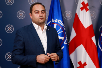 zurab-qadagiZe-amerikis-saelCom-bombebze-gancxadeba-gaavrcela-ise-rom-sus-Tan-komunikacia-arc-hqonia-da-Sesabamisad-es-saqcieli-garda-upativcemulobisa-provokaciis-elfersac-Seicavs