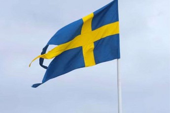 SvedeTis-mTavroba-trampis-winaaRmdeg---SvedeTi-trampis-gadawyvetilebiT-daxuruli-radio-Tavisuflebis-mxardasaWerad-2-milion-dolars-gamoyofs