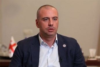 levan-maWavariani-MEGOBARI-aqtze-jo-uilsoni-erTi-erTSi-im-mesijboqss-atarebs-rasac-nacionaluri-moZraoba---rasac-diliT-dawers-Tina-bokuCava-saRamos-imas-dawers-erTi-erTSi-gadaTargmnils-batoni-jo-uilsoni