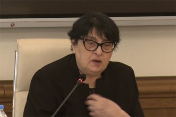 nana-qadagiSvili-cixeSi-vSimSilobdi-reJimis-ufrosma-gamiyvana-da-miTxra-xom-xedav-eqimi-ar-gakiTxavs-patroni-aq-aravin-gyavs-da-nu-SimSilob-Torem-Tirkmeli-gageTiSeba-da-17-TeTrad-Camogwereno