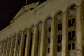 saqarTvelos-parlamenti-megobari-aqtis-Sesaxeb-gancxadebas-avrcelebs-saqarTvelos-dResac-uwevs-gamklaveba-evropuli-biurokratiis-usamarTlo-midgomasTan-rac-qmnis-erTaderT-xelovnur-bariers-evrointegraciis-gzaze