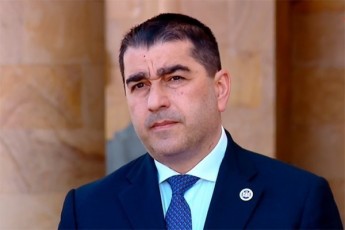 Salva-papuaSvili-legitimur-kritikaze-gaRizianebis-gamo-germaniis-elCis-perioduli-Tavdasxmebi-qarTveli-xalxis-arCeul-warmomadgenlebze-Tavisi-arsiT-da-formiT-Rrmad-araevropuli-qcevaa-mniSvnelovania-rom-amgvari-Tavdasxmebi-Sewydes