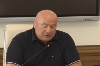 Cemi-Zma-miiyvanes-kud-is-SenobaSi-daviT-lorTqifaniZem-da-zurab-laliaSvilma-ganucxades-exla-waxval-diRomSi-toiotas-centrSi-8-prados-iyidi-Savebs-aq-ezoSi-gagviCerebT-da-Seni-Zma-iqedan-gamova-cocxali-Tu-ara-da-trups-gamoitanTo