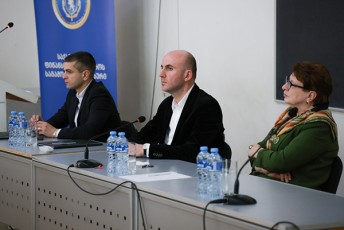 sagamoZiebo-samsaxuri-studentebTan-Sexvedrebs-agrZelebs