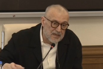 levan-gaCeCilaZe-2007-wlis-noembris-movlenebze-imdeni-xalxi-gamovida-7-noembers-da-imdeni-tyvia-isroles-ramdenime-axalgazrdas-fexic-ki-moaWres-iseTi-dasaxiCrebulebi-iyvnen