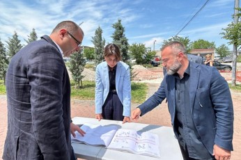 nino-lacabiZe-saqarTvelos-premier-ministris-irakli-kobaxiZis-mxardaWeriT-rusTavis-meriis-gundi-kidev-erT-mniSvnelovan-proeqts-vaxorcielebT
