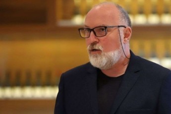daviT-qarTveliSvili-amerikaSi-xSiria-SemTxvevebi-rodesac-policielebze-maT-samsaxurebriv-movaleobaTa-Sesrulebis-dros-iZalades-maT-Soris---Tundac-mxolod-sila-gaawnes-rac-SeiZleba-CaiTvalos-samarTaldarRvevad-da-gamoiwvios-dasja