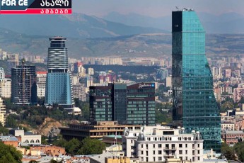 Tbilisi-datvirTulobis-pikzea-yoveli-mesame-moqalaqe-ukve-dedaqalaqSi-cxovrobs