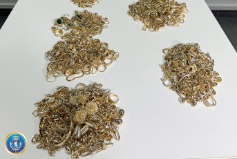 sagamoZiebo-samsaxurma-gansakuTrebiT-didi-odenobiT-oqros-kontrabandis-faqti-gamoavlina