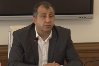 dimitri-sanakoevi-agvistos-omis-movlenebze-kezeraSvilTan-kavSiric-ar-mqonda-ubralod-iq-vnaxe-kaci-romelic-araadekvaturi-iyo-gadawyvetilebis-miRebaze-Zalian-nerviulobdnen