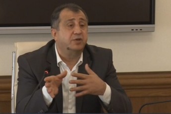 dimitri-sanakoevi-ra-formiTac-maT-airCies-cxovreba-maTTvis-utopiaa-CemTvis-mtkivneulia---am-xalxis-da-regionis-ekonomikuri-ganviTareba-xval-an-zeg-mainc-saqarTvelos-farglebSi-moxdeba