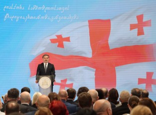 saqarTvelos-prezidenti-mixeil-yavelaSvili-diasporis-dRisadmi-miZRvnil-RonisZiebas-daeswro